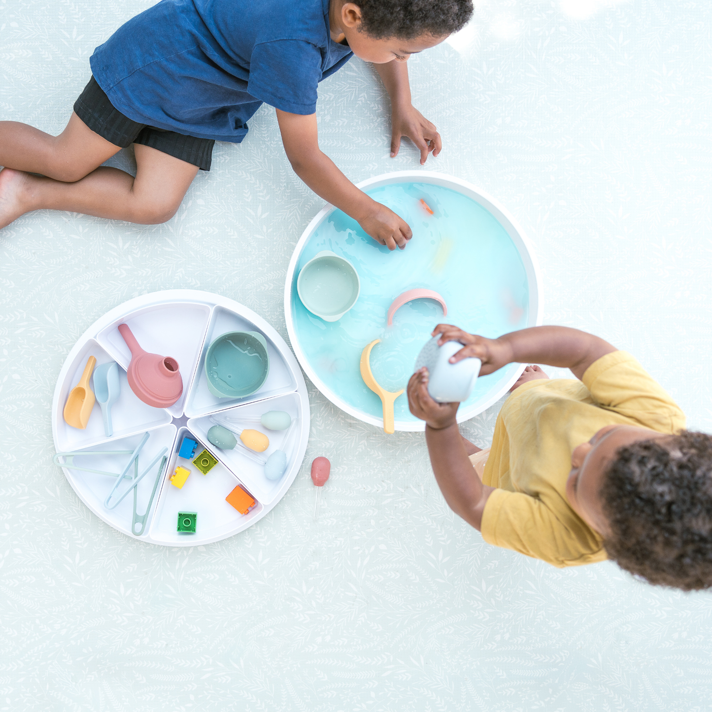 PlayTRAY aistikaukalo